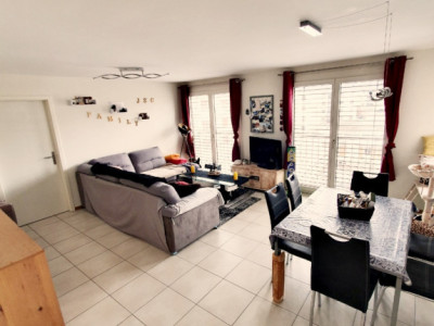 Magnifique appartement de 2.5 pièces / balcon 